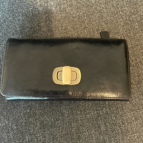 HOBO black leather turn lock wallet with red interior - Picture 1 of 14